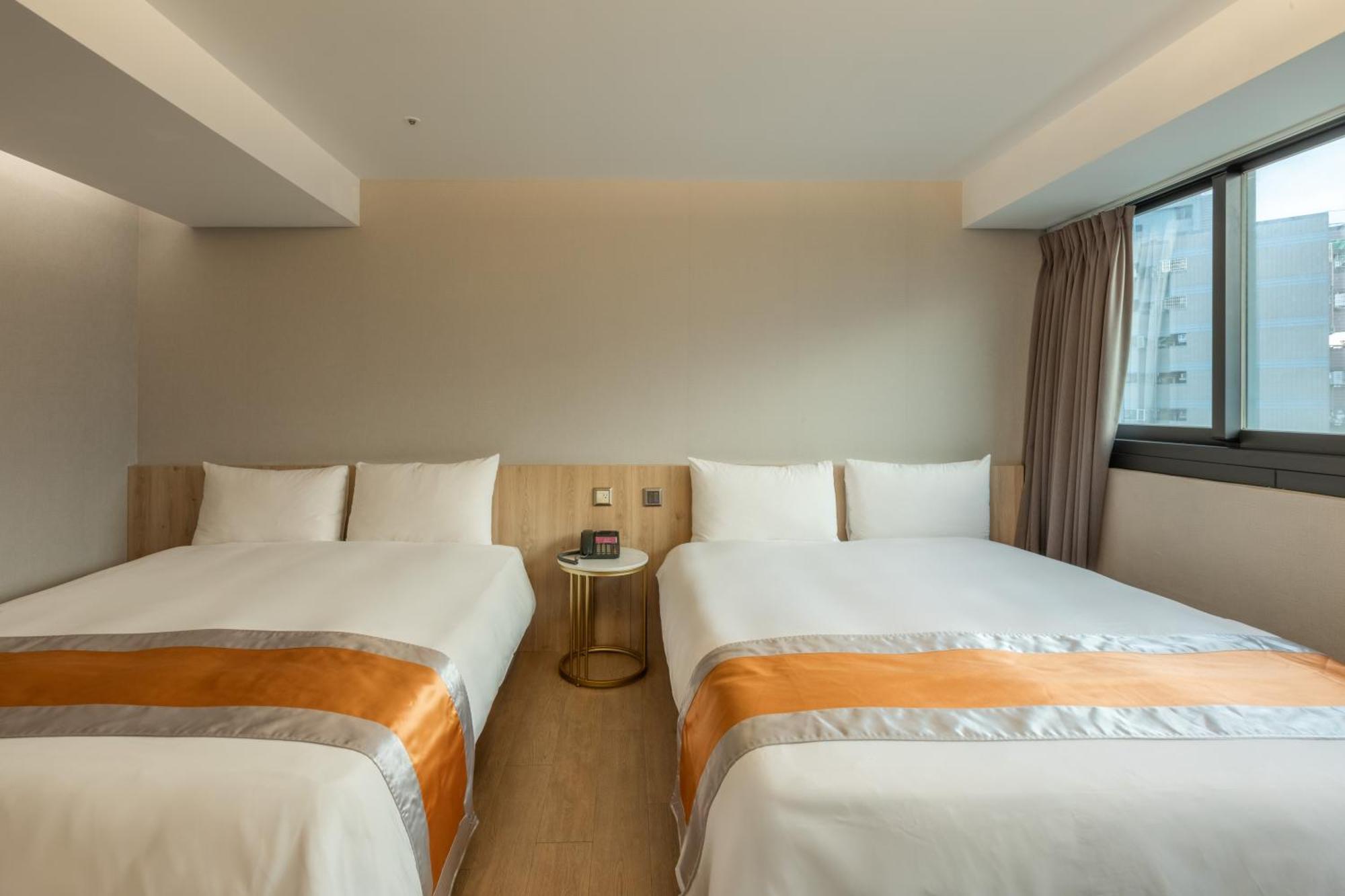 Ren Mei Fashion Hotel Тайджун Екстериор снимка
