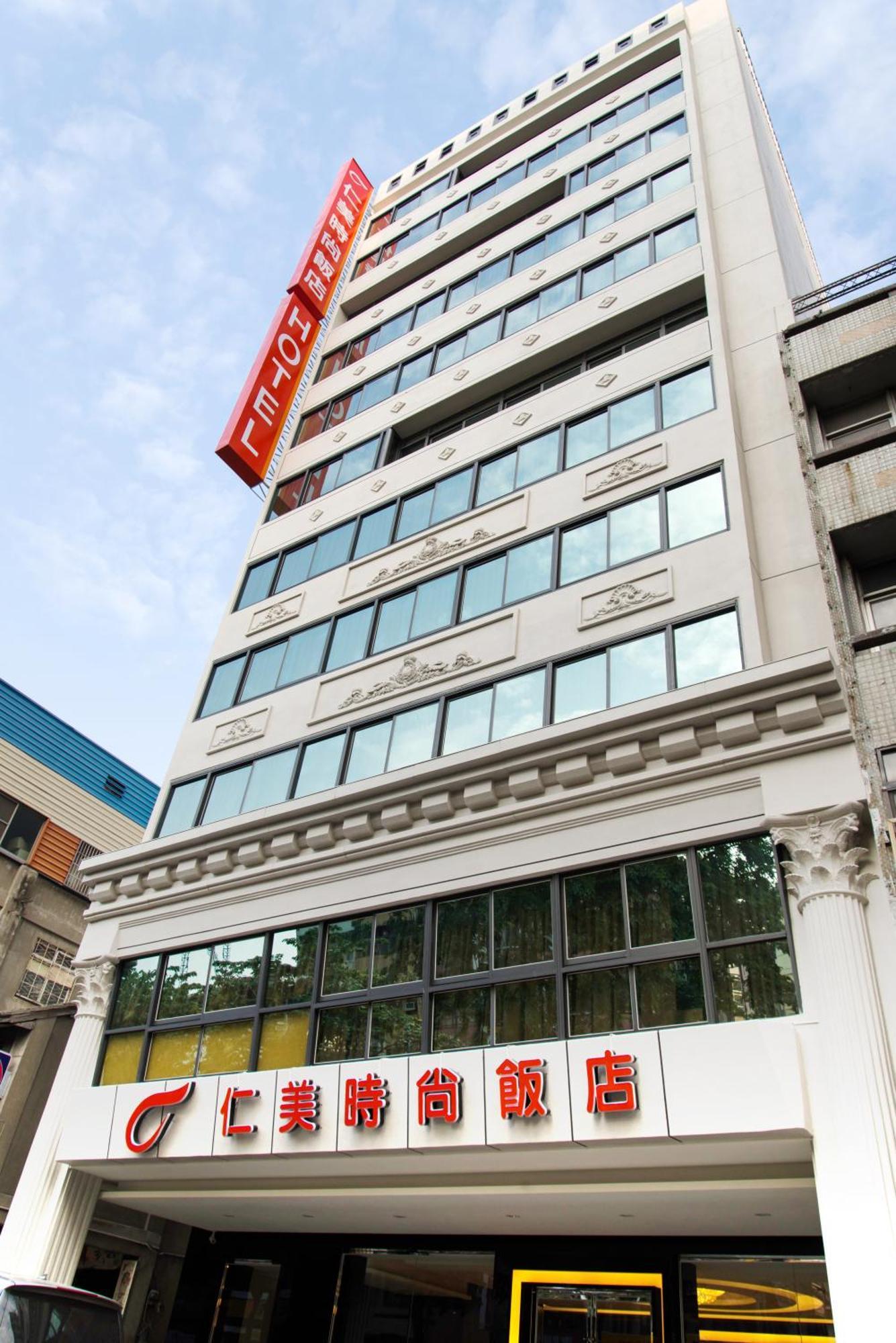 Ren Mei Fashion Hotel Тайджун Екстериор снимка