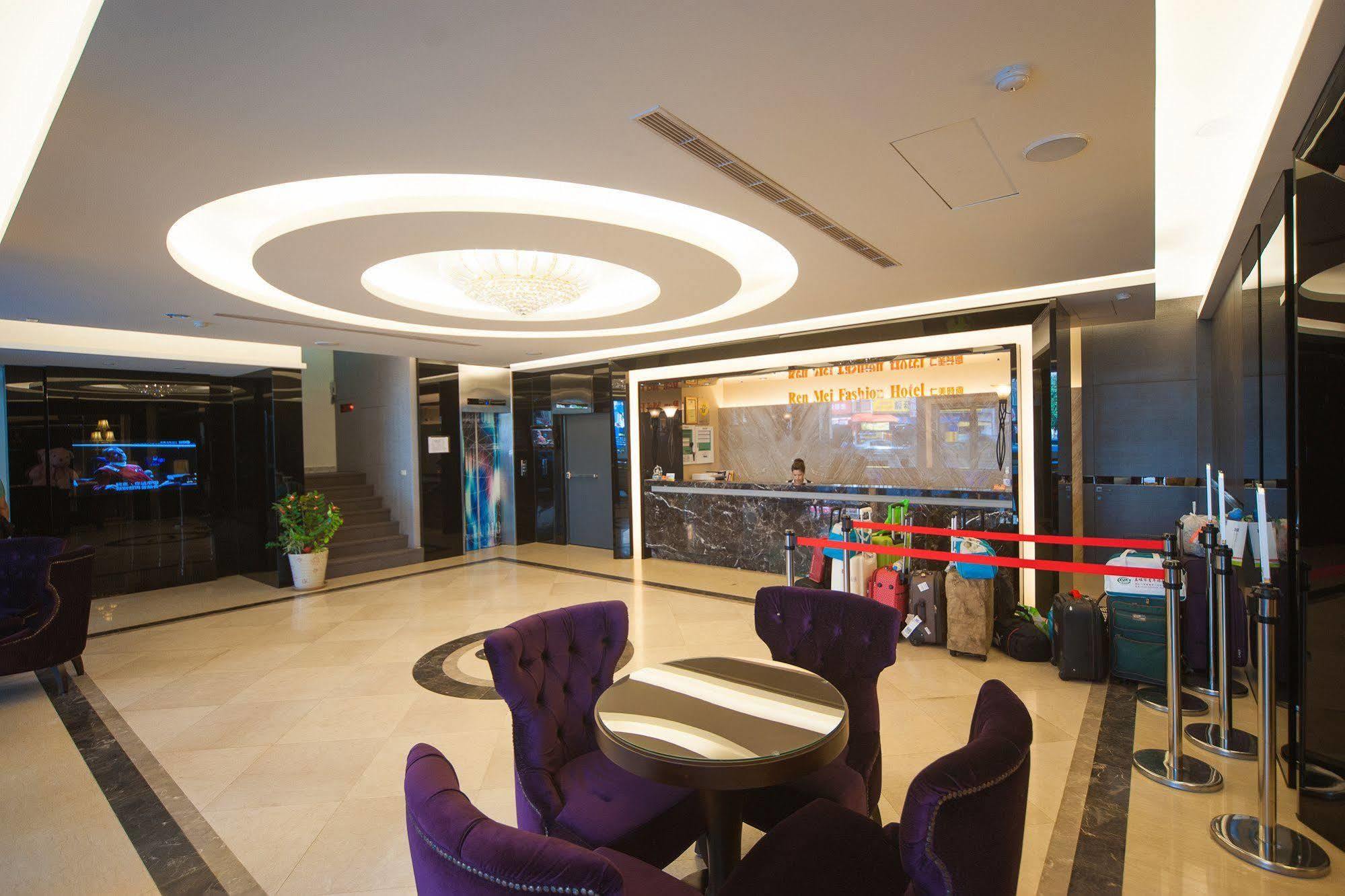 Ren Mei Fashion Hotel Тайджун Екстериор снимка